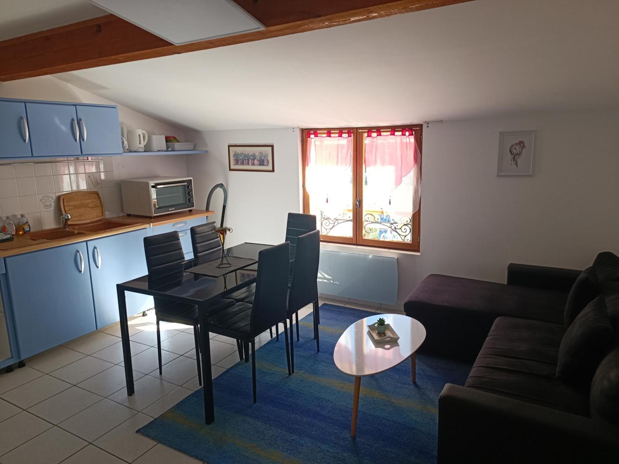 Camping Les Lavandes, 2*